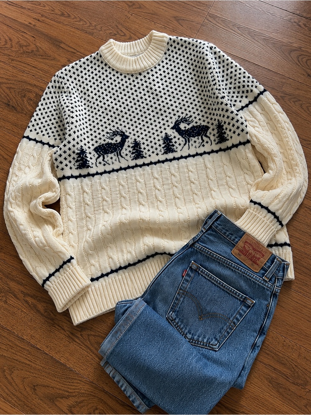 Jantzen Cream and Navy Fair Isle Cable-Knit Crewneck Sweater